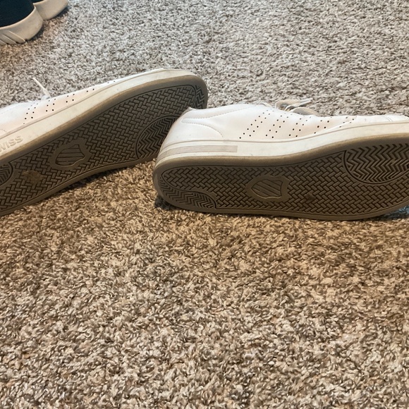 Mens white leather KSwiss size 11.5 Court style sneaker - Picture 5 of 5